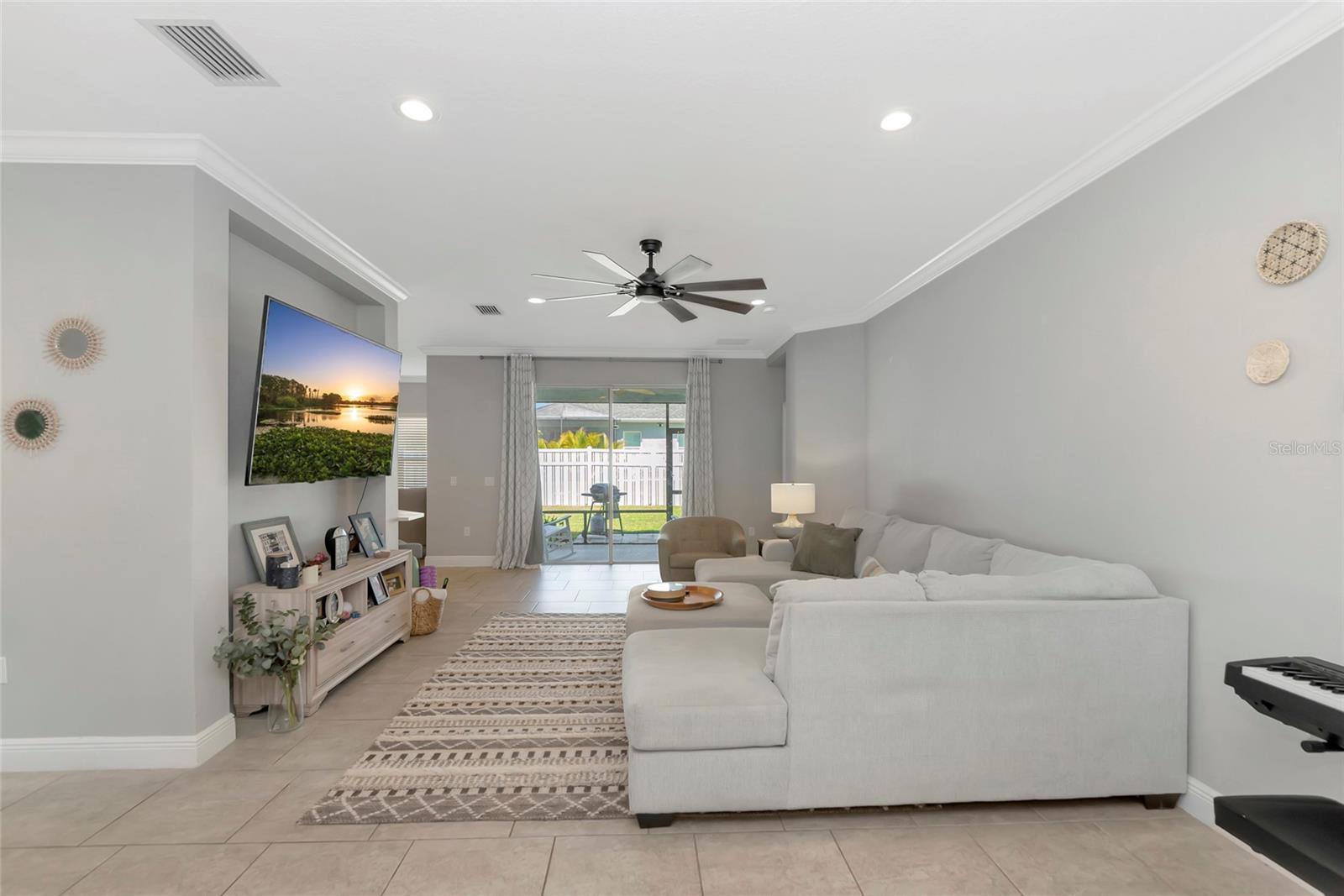 4213 PINE MEADOW DR — photo 18