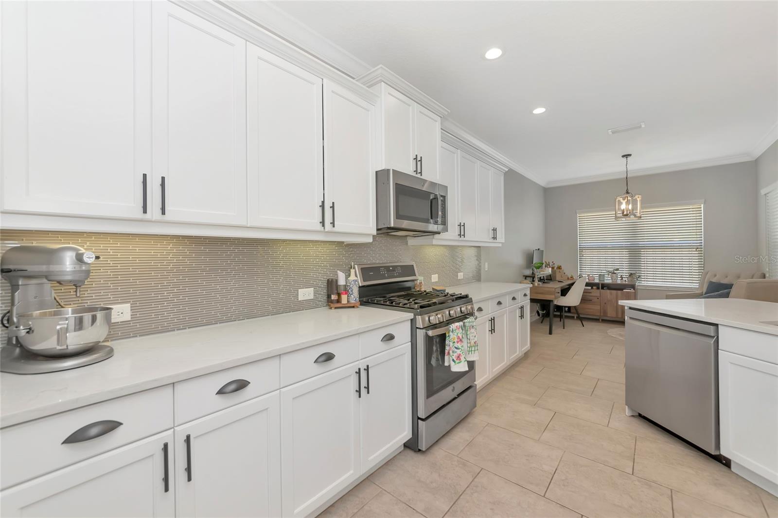 4213 PINE MEADOW DR — photo 9
