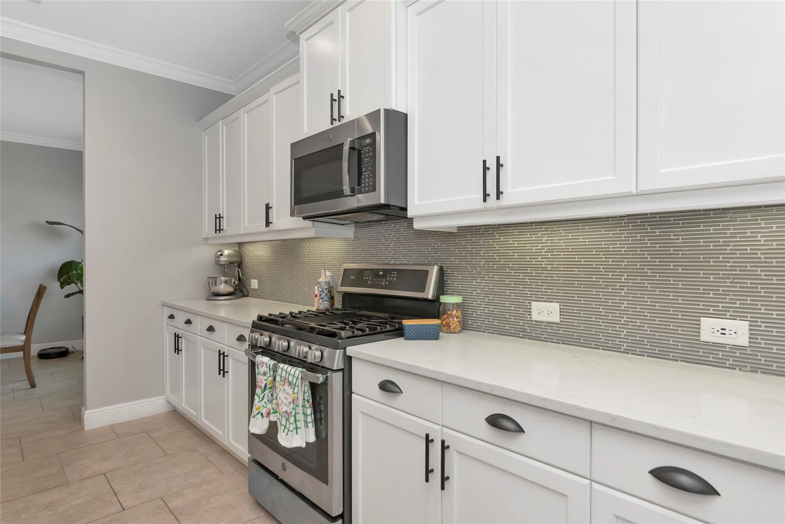 4213 PINE MEADOW DR — photo 11