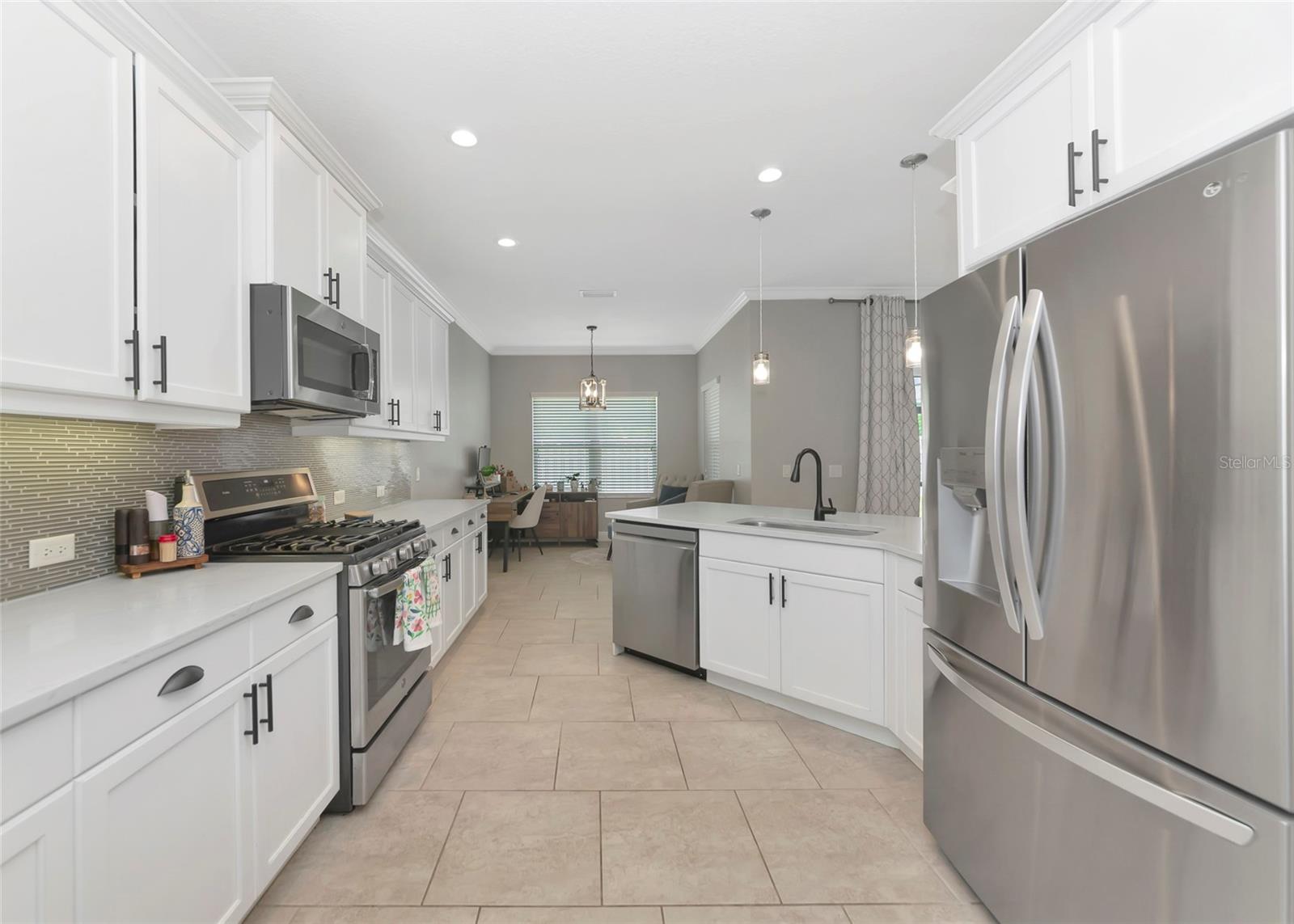 4213 PINE MEADOW DR — photo 8