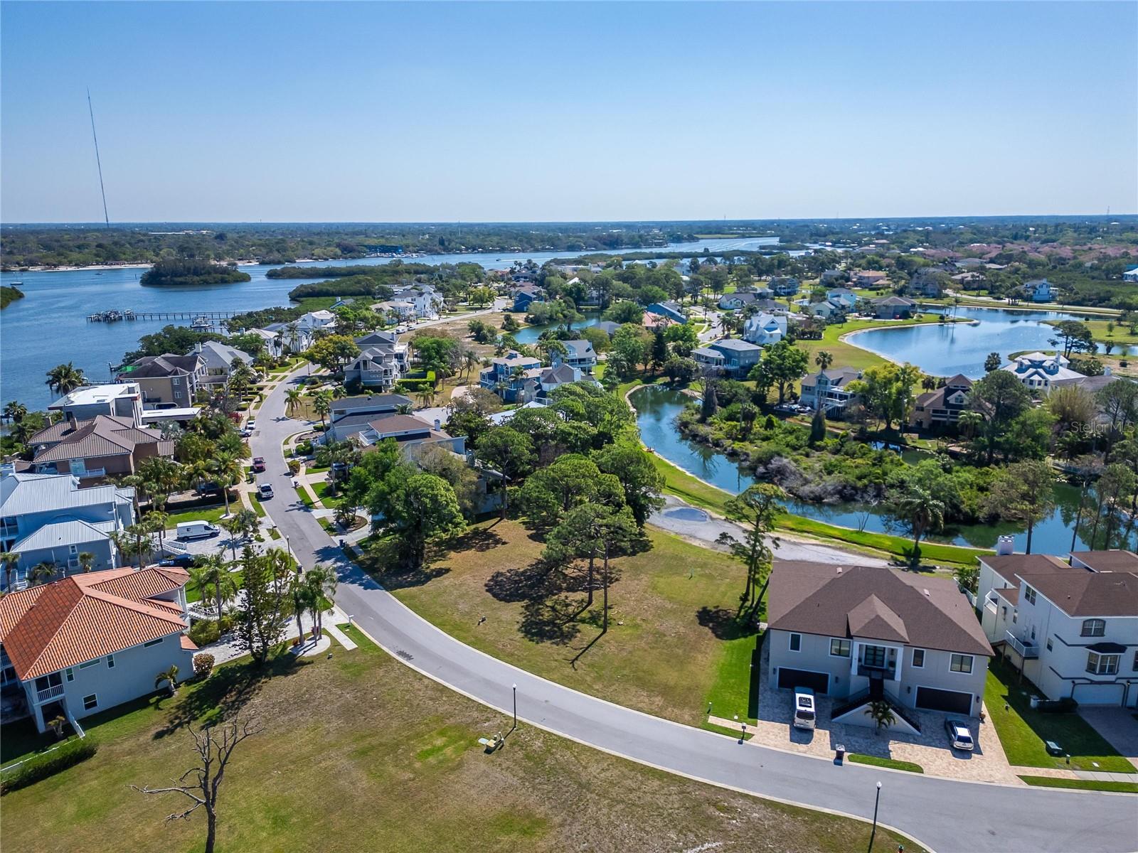 N POINTE ALEXIS DR — photo 19