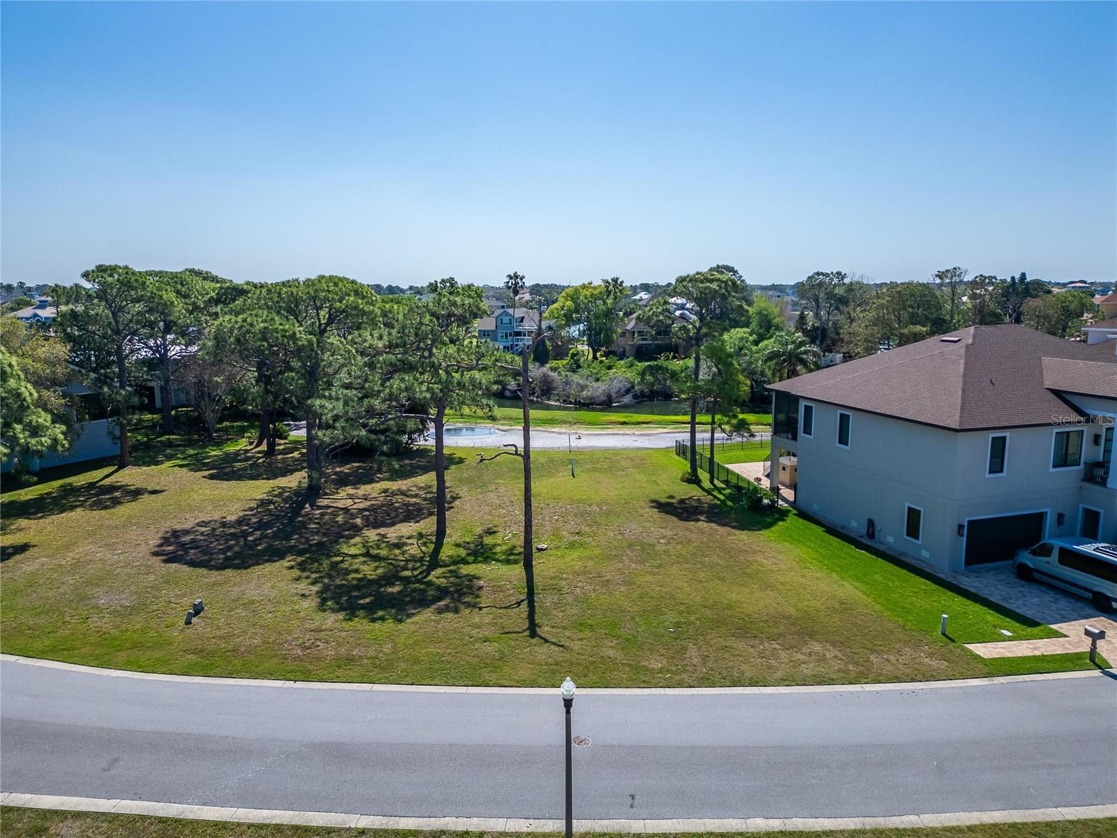 N POINTE ALEXIS DR — photo 14