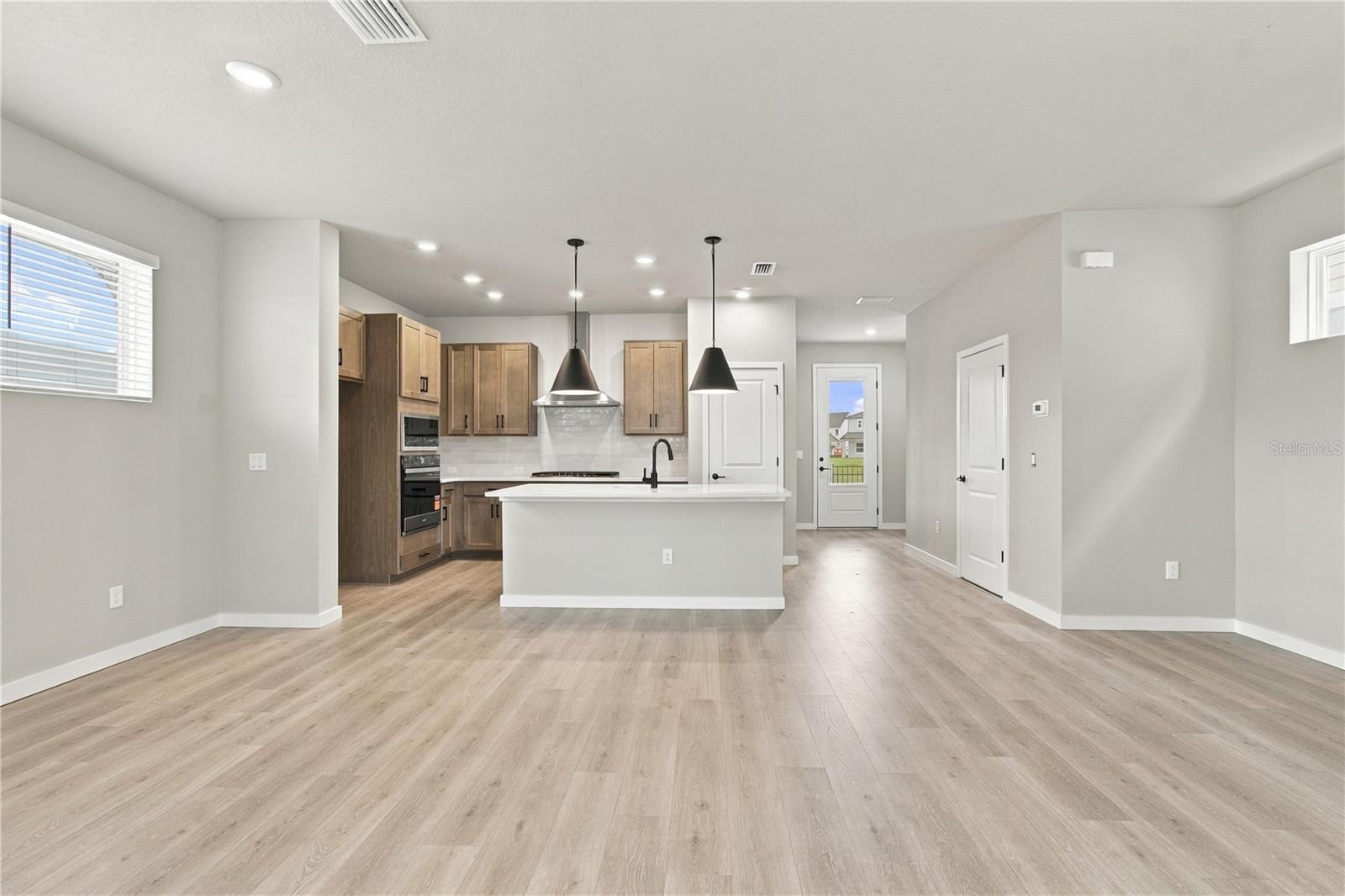 2851 CRIMSON CAP ST — photo 3