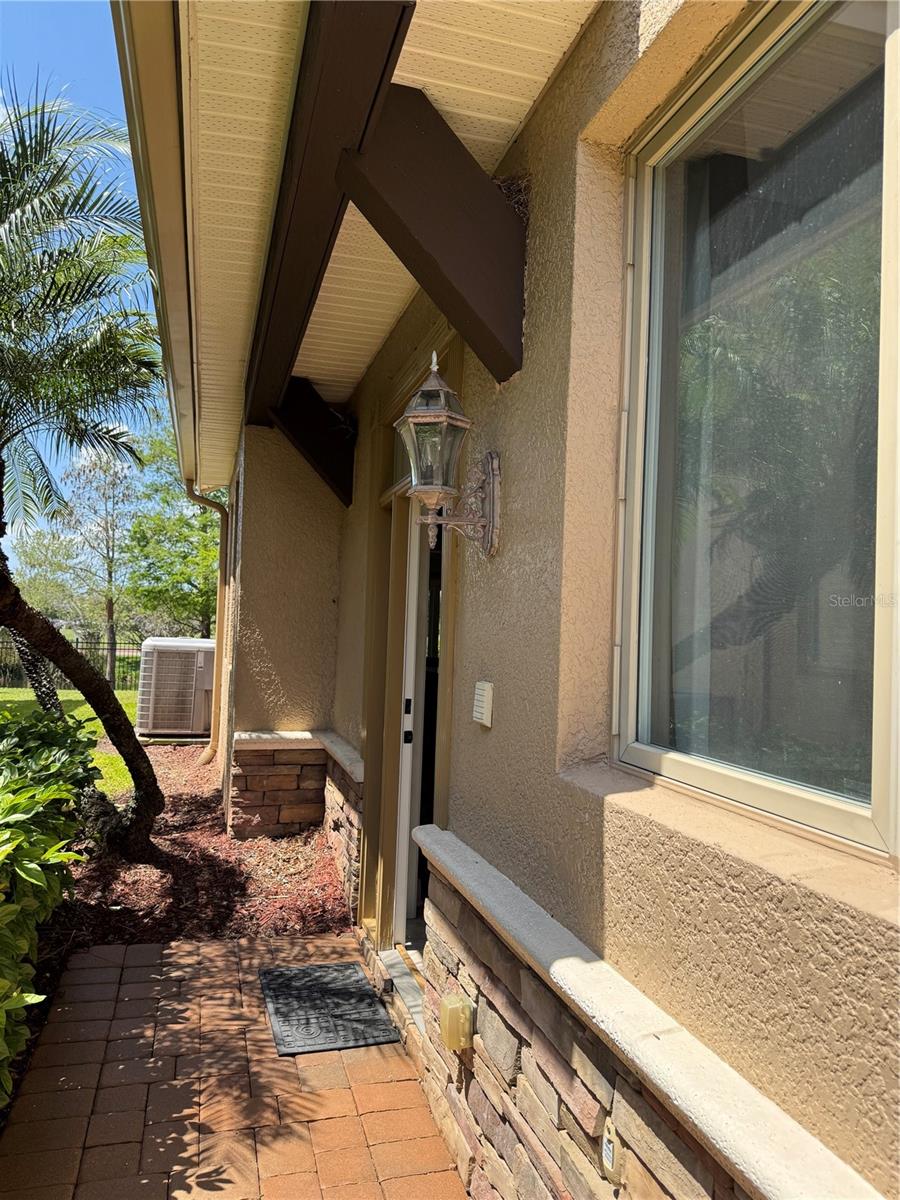 644 SAXONY BLVD — photo 2