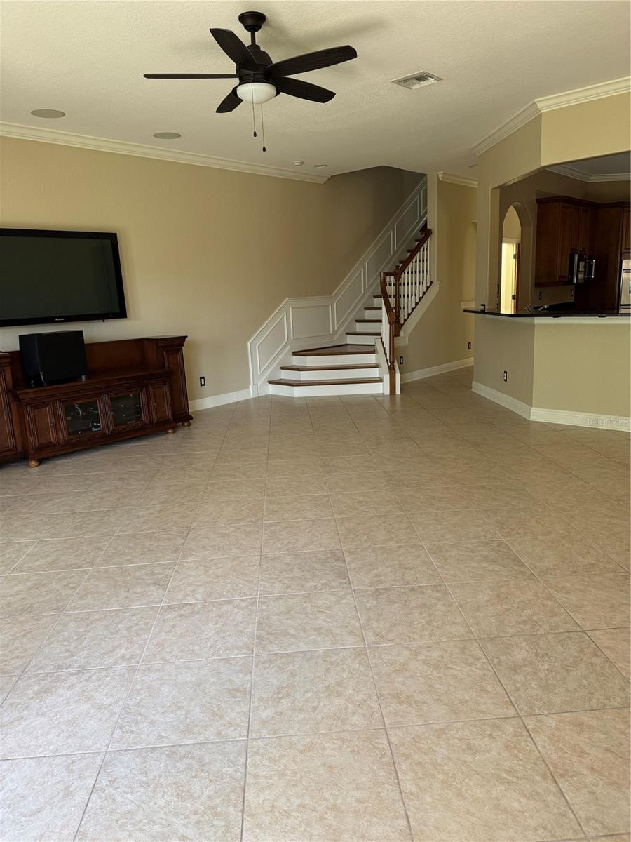 644 SAXONY BLVD — photo 30