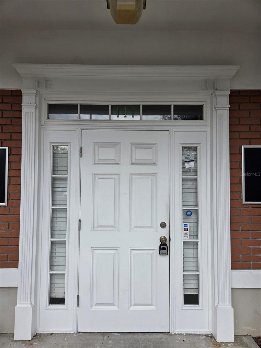 141 N OAKWOOD AVE — photo 26