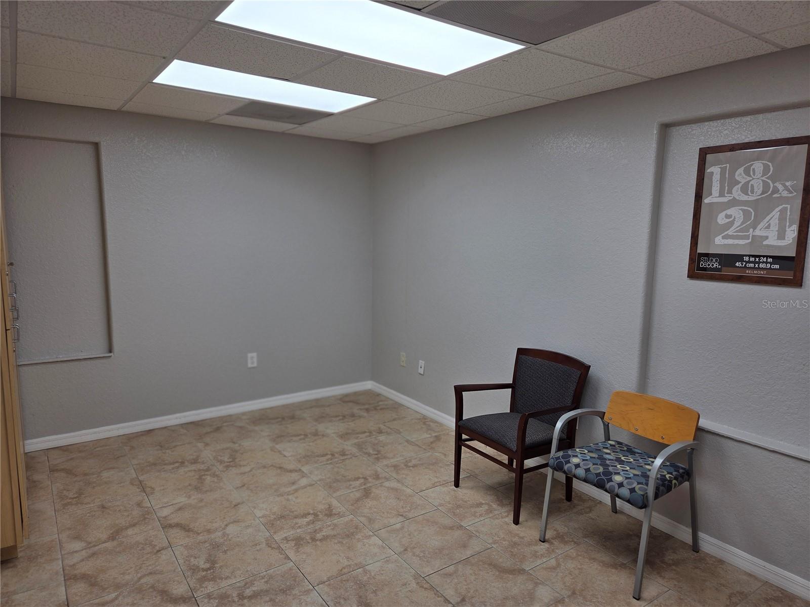 141 N OAKWOOD AVE — photo 13
