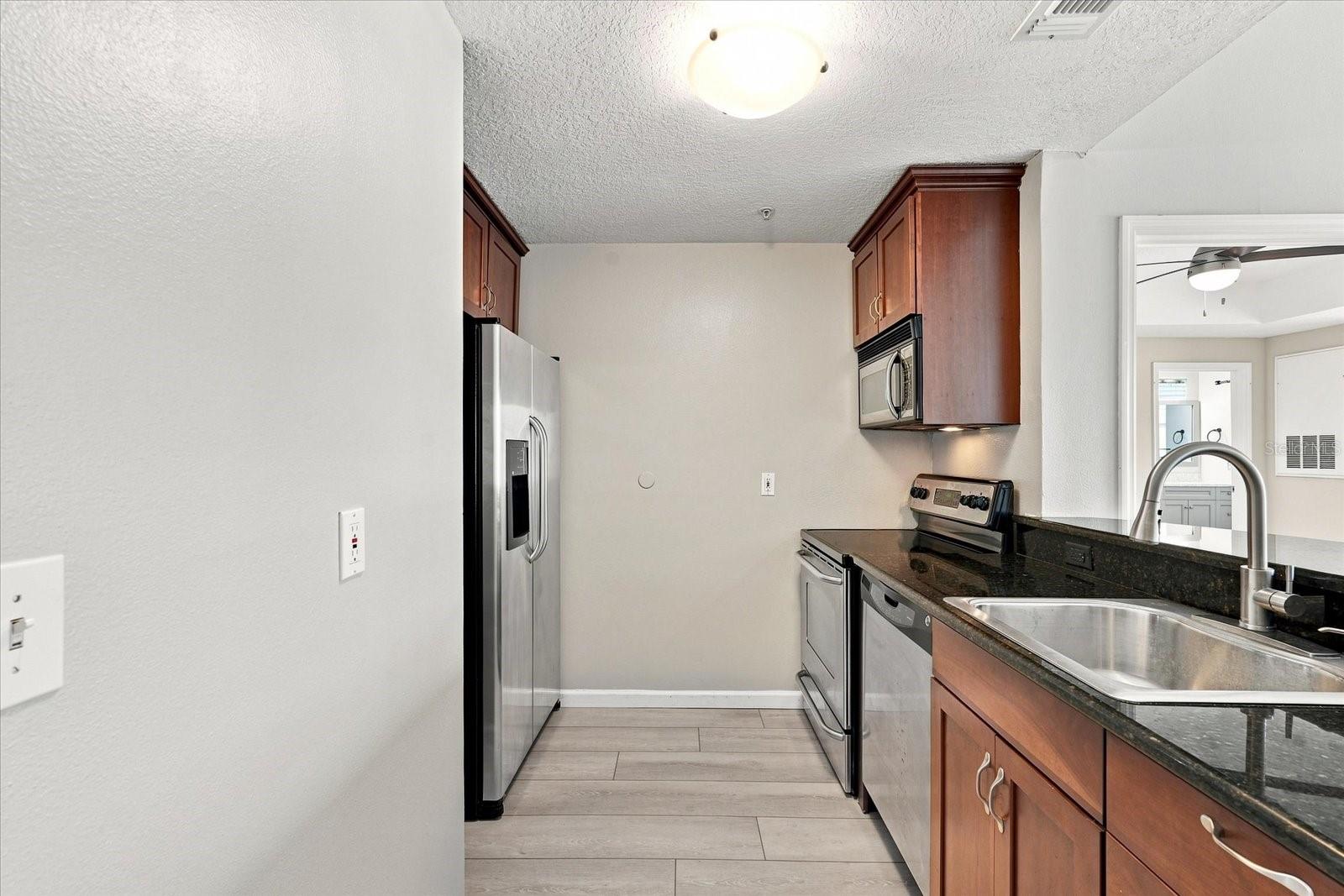 800 S DAKOTA AVE #435 — photo 13