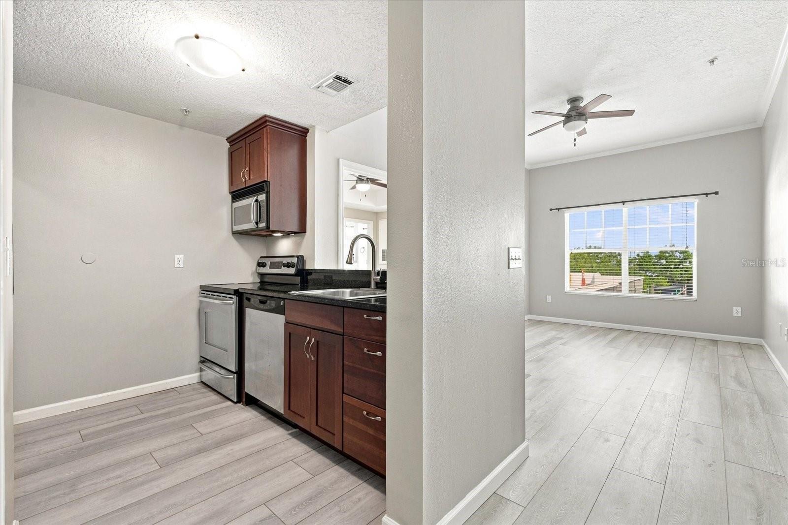 800 S DAKOTA AVE #435 — photo 7