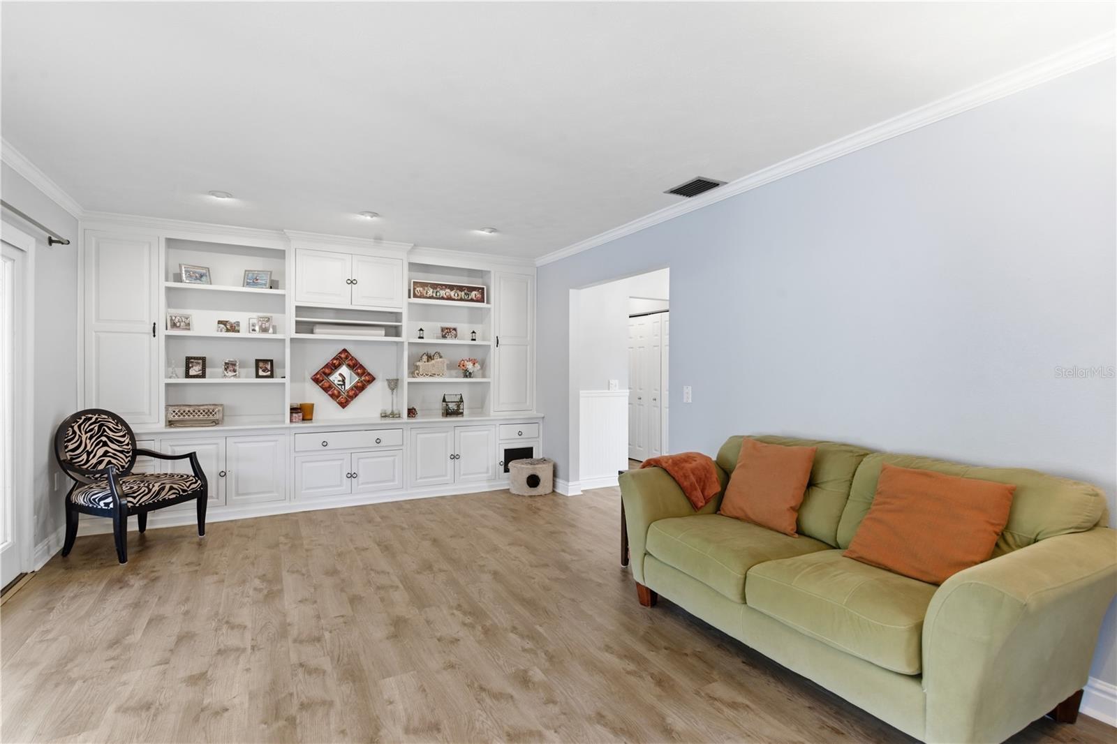 308 ELLEN WAY — photo 32