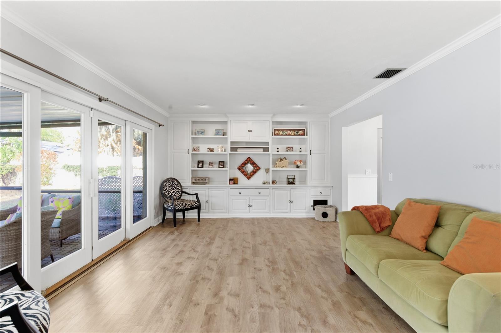 308 ELLEN WAY — photo 31