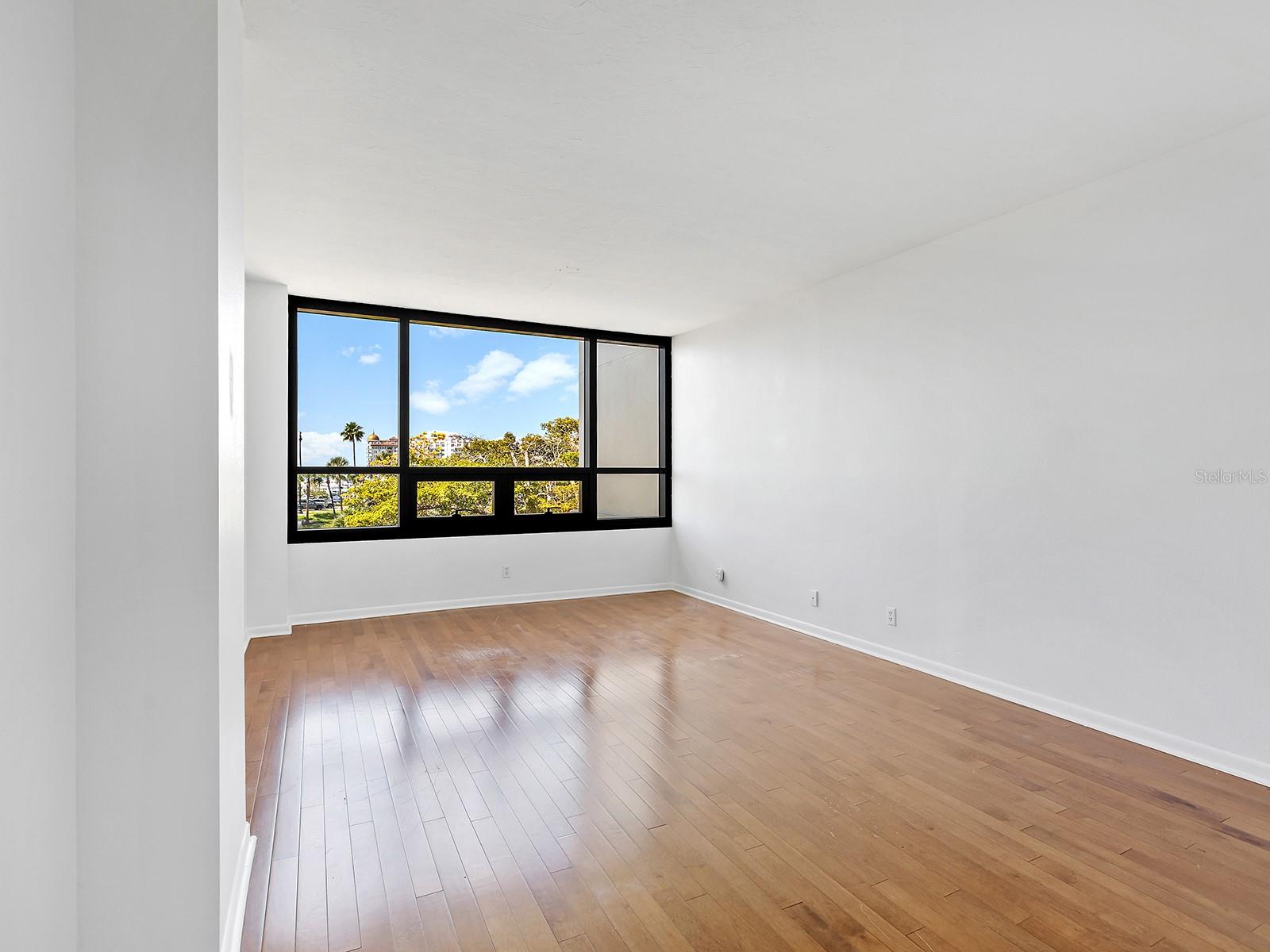 1255 N GULFSTREAM AVE #205 — photo 17