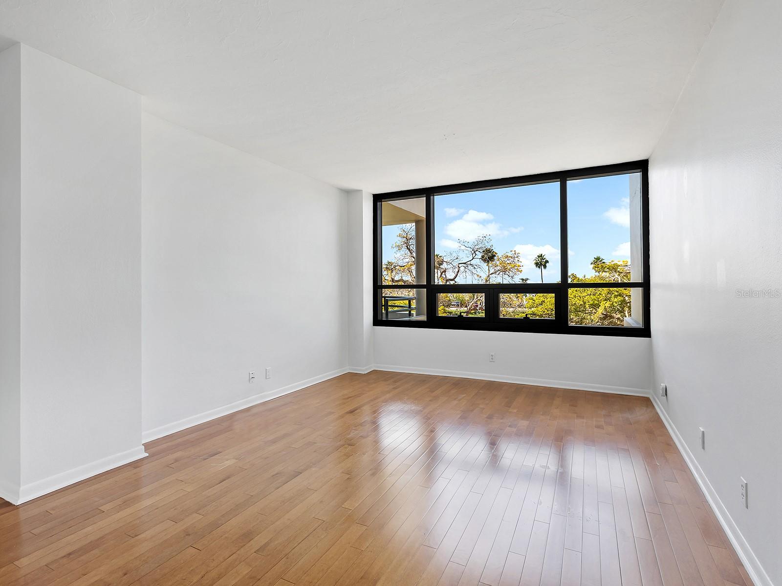 1255 N GULFSTREAM AVE #205 — photo 19