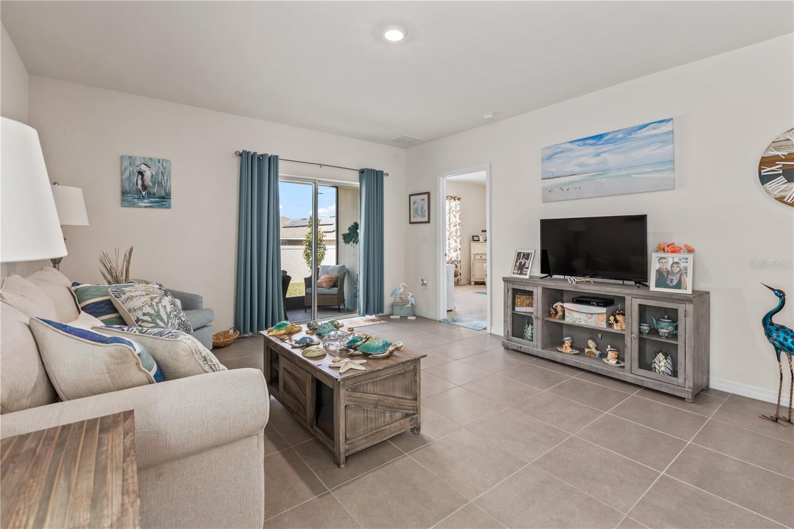17067 OVAL RUM DR — photo 2