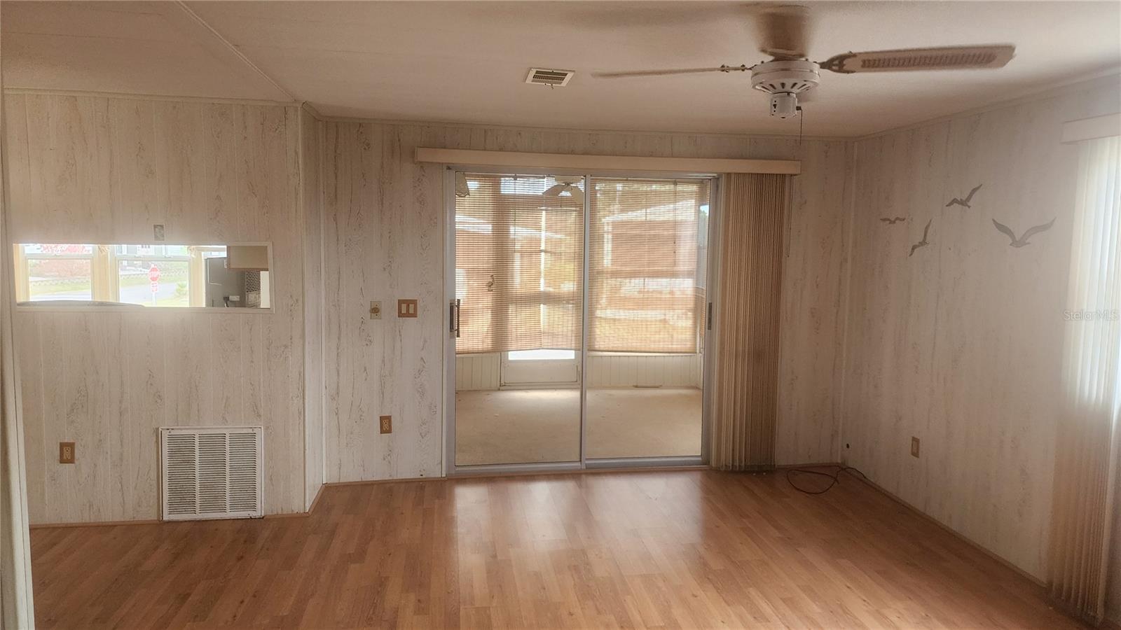 157 N FIJI CIR — photo 32