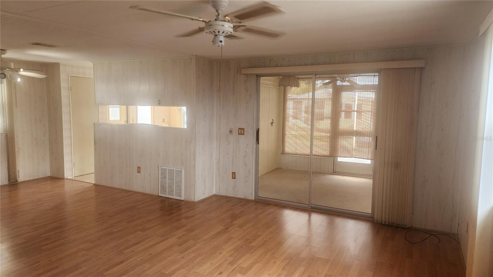 157 N FIJI CIR — photo 13