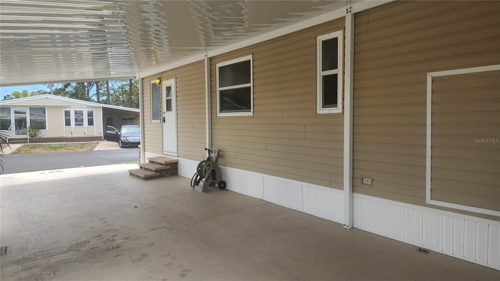 157 N FIJI CIR — photo 19