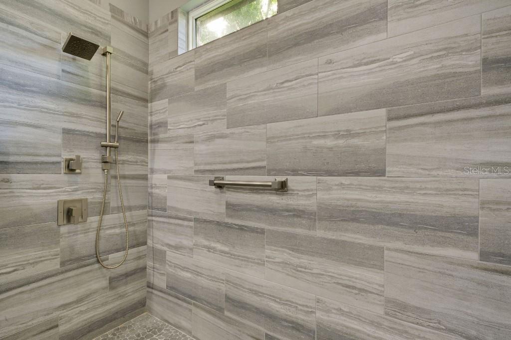 18212 KEYSTONE GROVE BLVD — photo 33