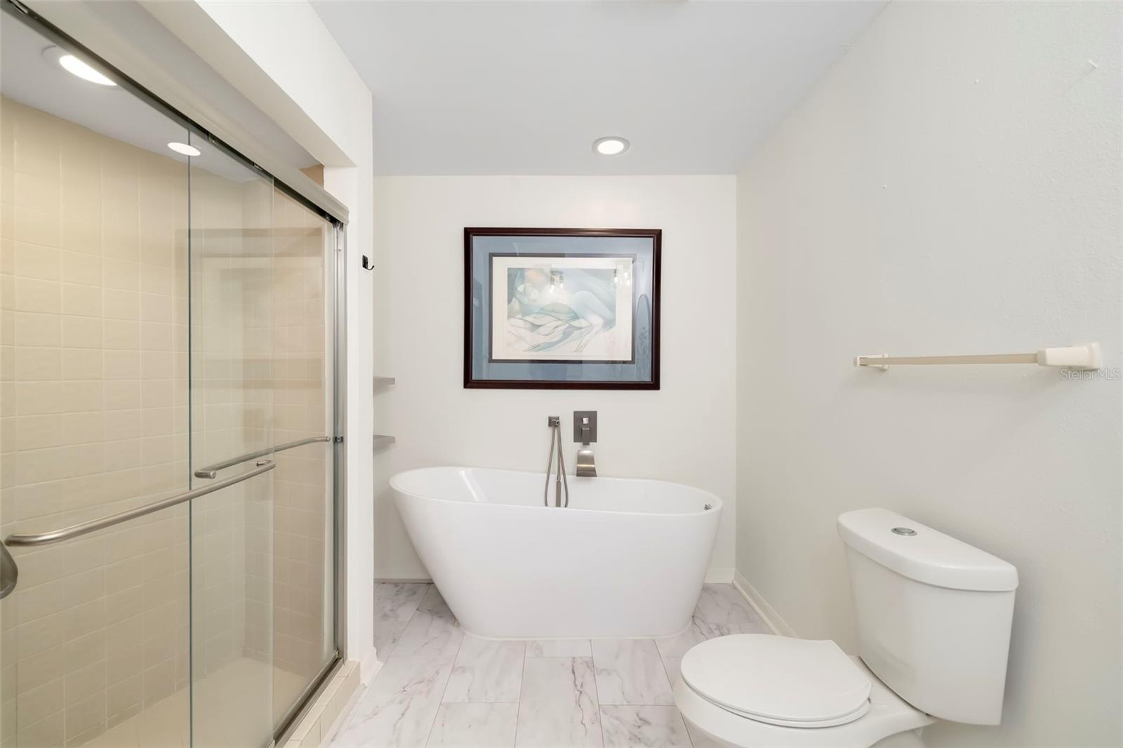 3862 WILSHIRE CIR W #107 — photo 24