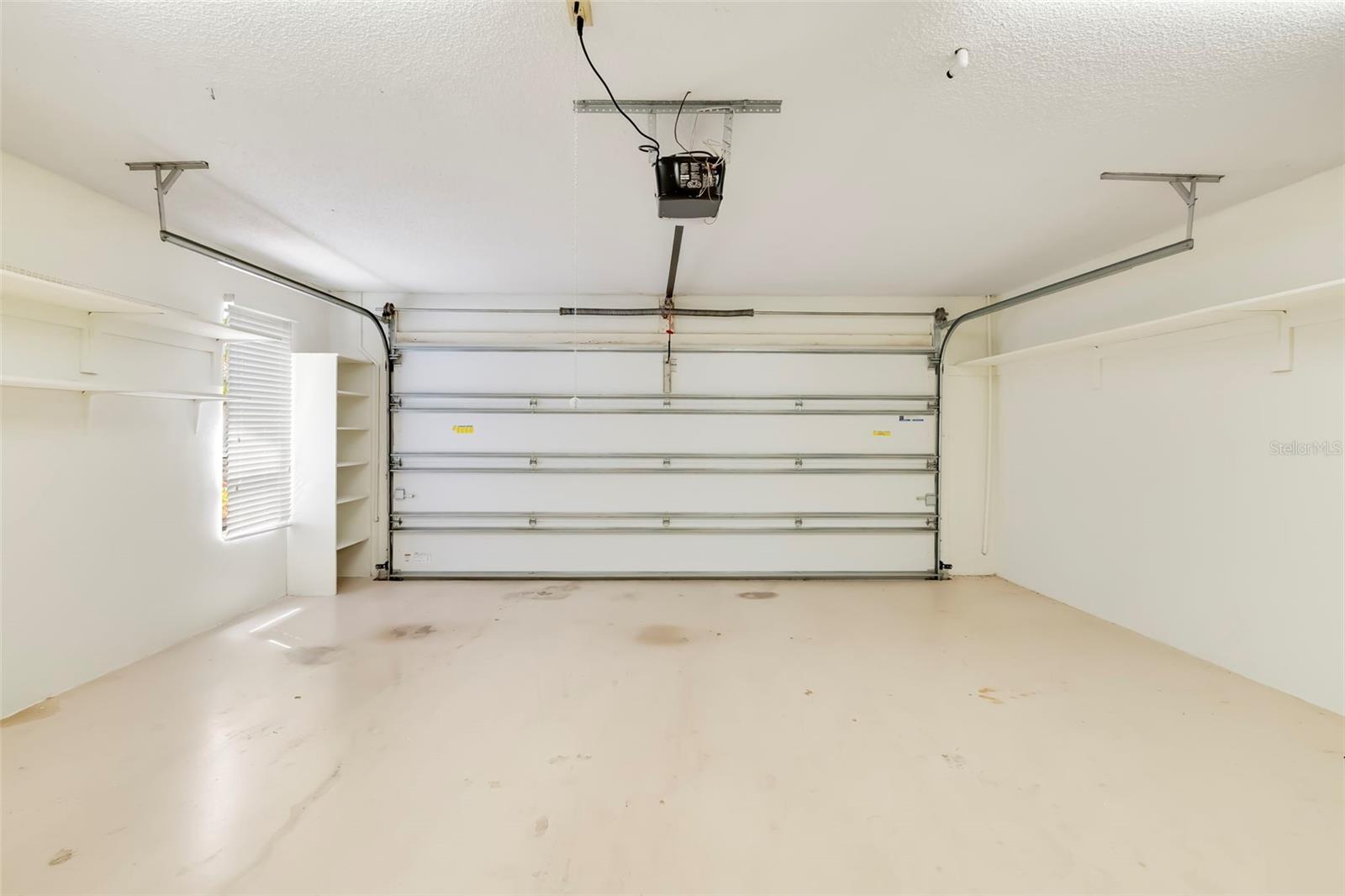 3862 WILSHIRE CIR W #107 — photo 52