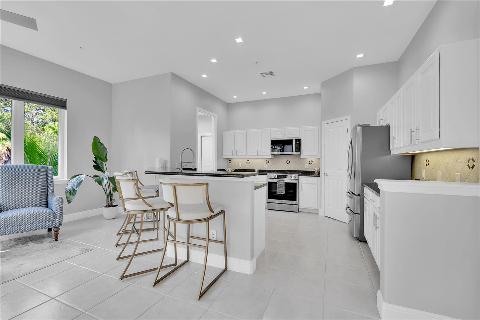 1915 HARBOUR LINKS CIR #6 — photo 8