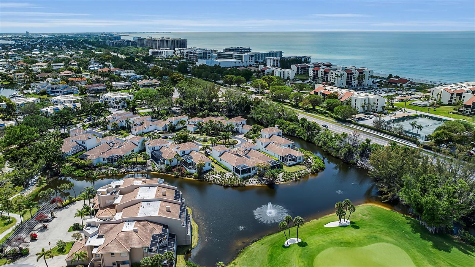 1915 HARBOUR LINKS CIR #6 — photo 40