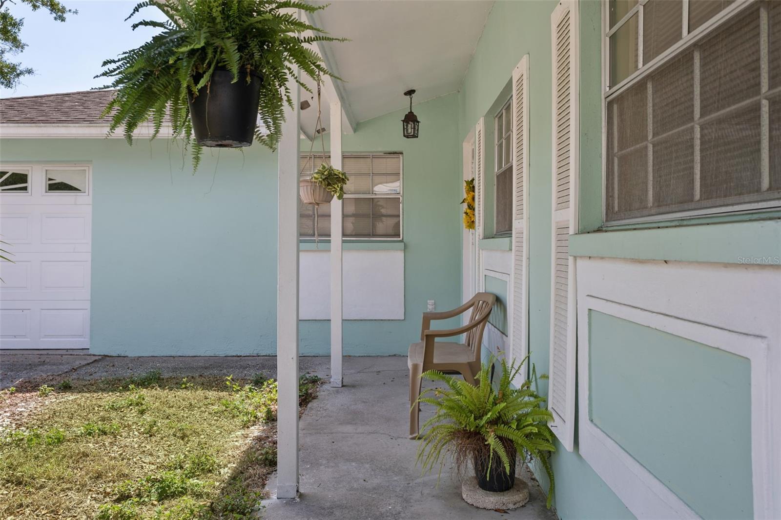 502 AVOCADO CIR — photo 3