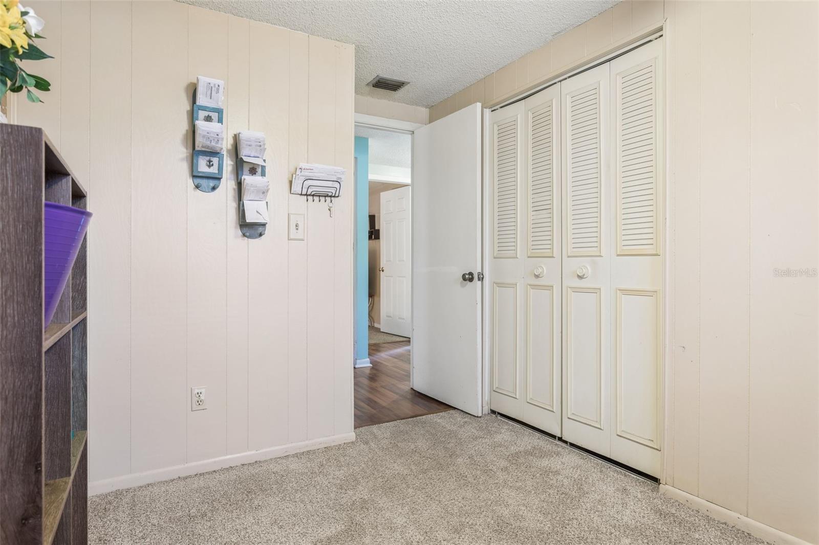 502 AVOCADO CIR — photo 22