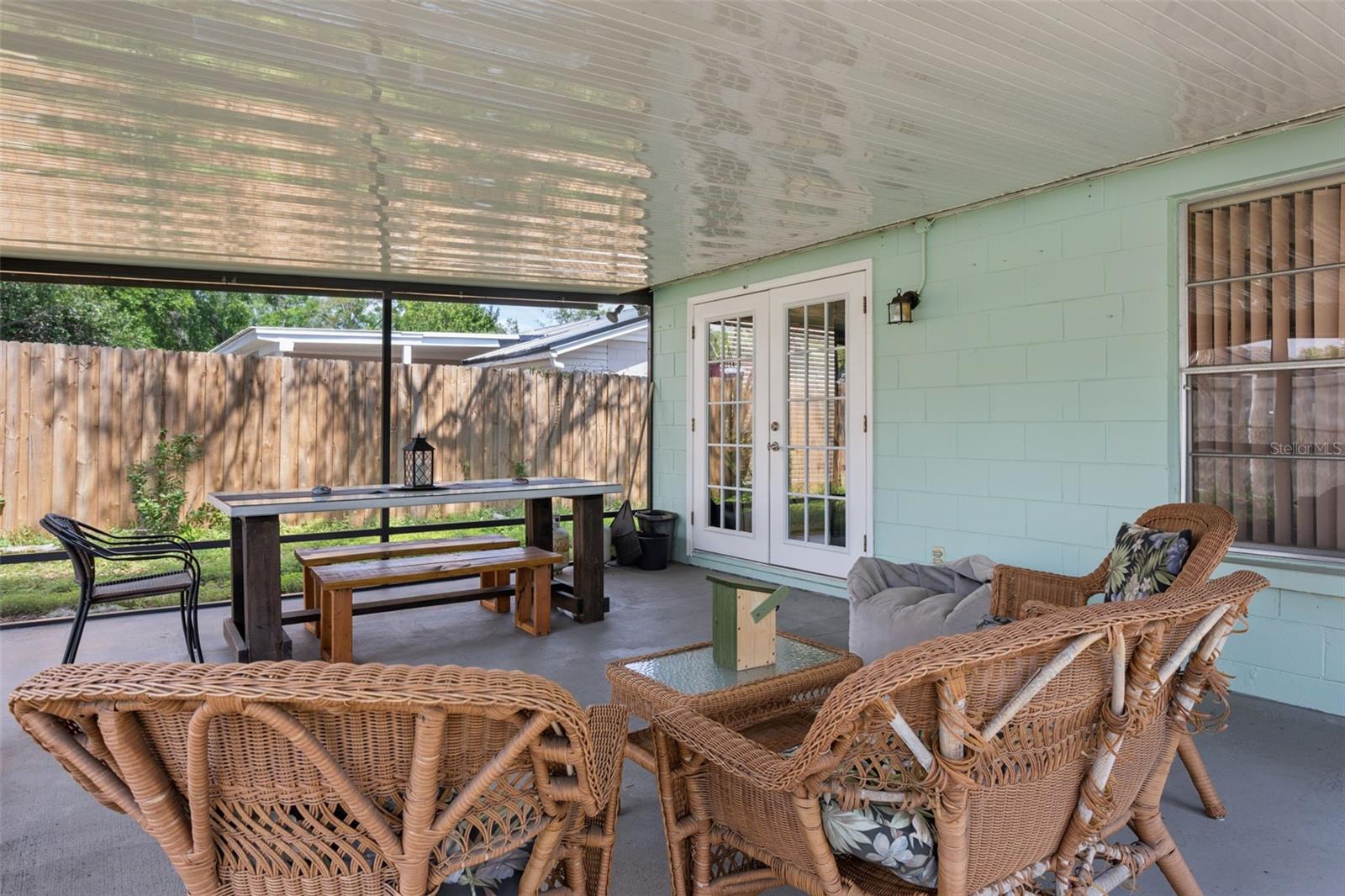 502 AVOCADO CIR — photo 38