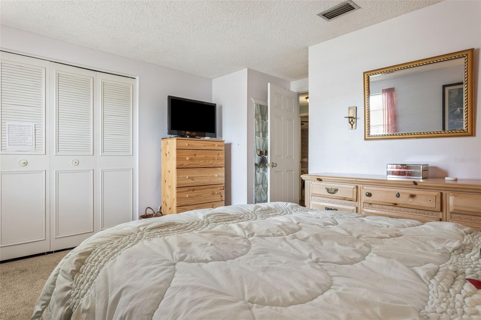 502 AVOCADO CIR — photo 31