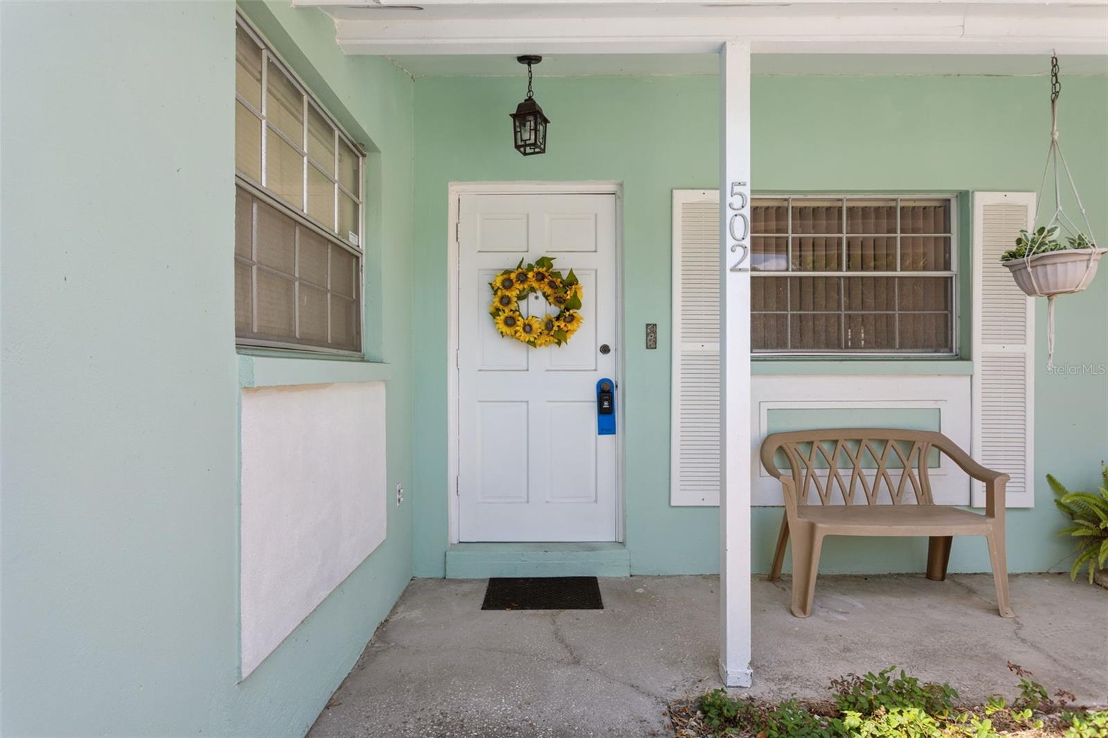 502 AVOCADO CIR — photo 4