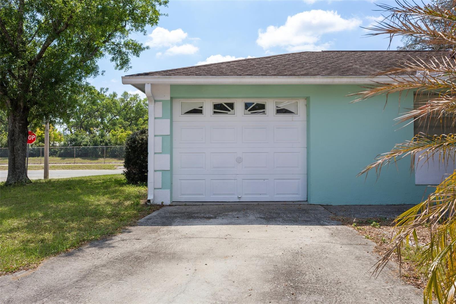 502 AVOCADO CIR — photo 47