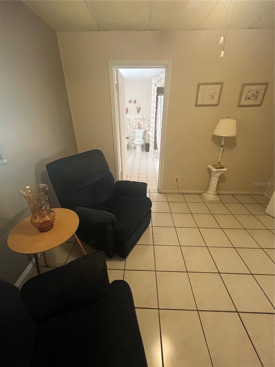 2405 CORRINE ST — photo 26