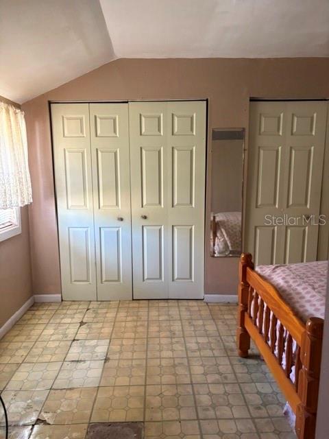 2405 CORRINE ST — photo 40