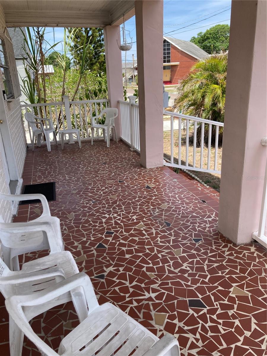 2405 CORRINE ST — photo 9