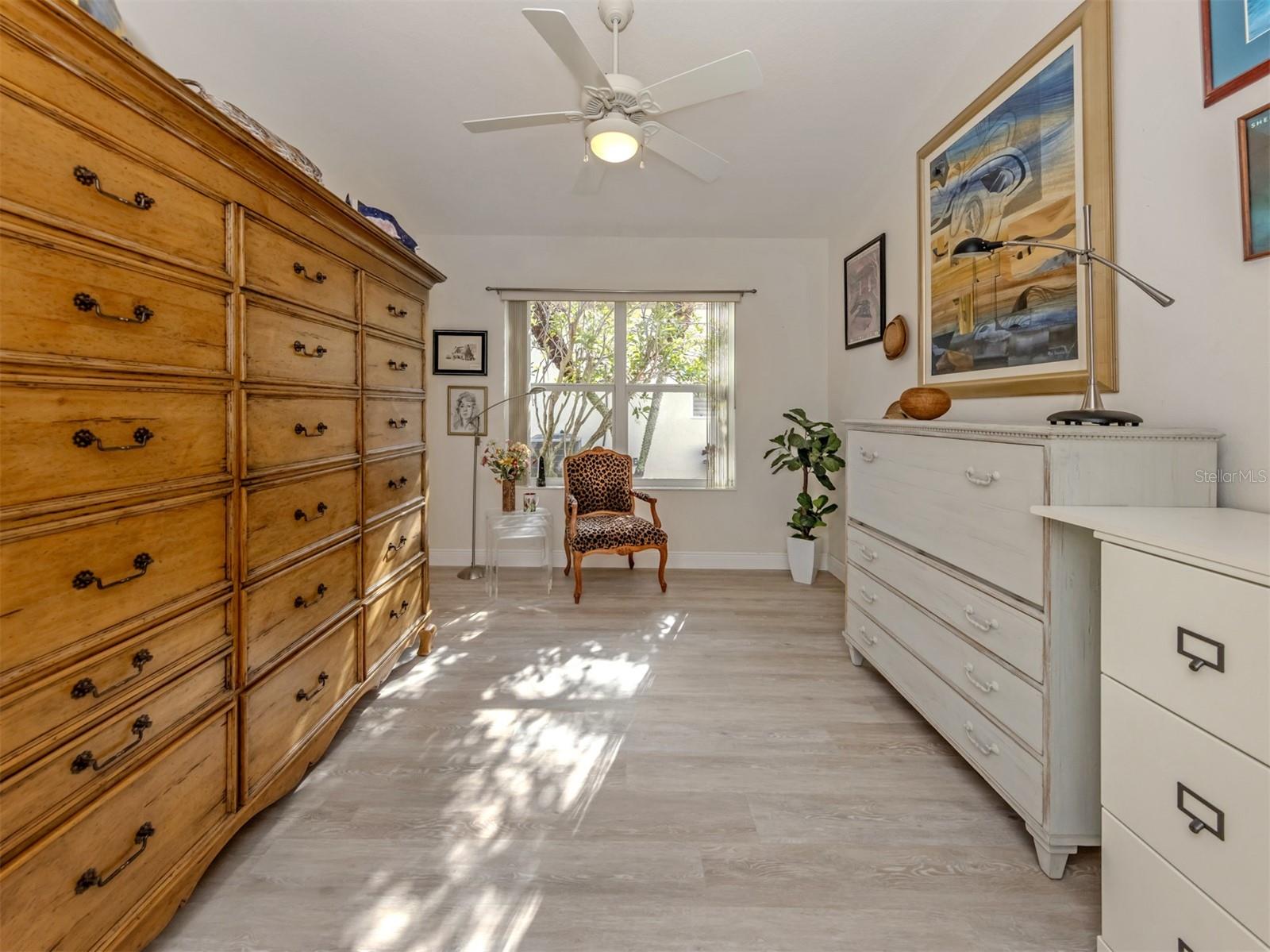 404 PINEWOOD LAKE DR — photo 6