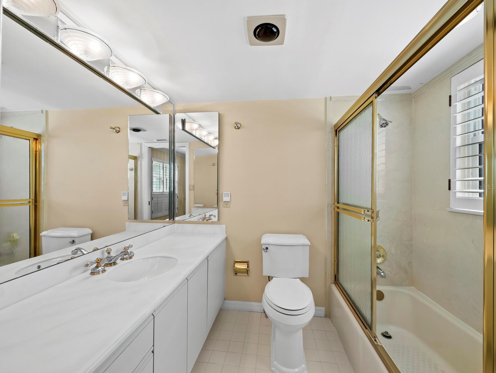 4712 OCEAN BLVD #W10 — photo 40