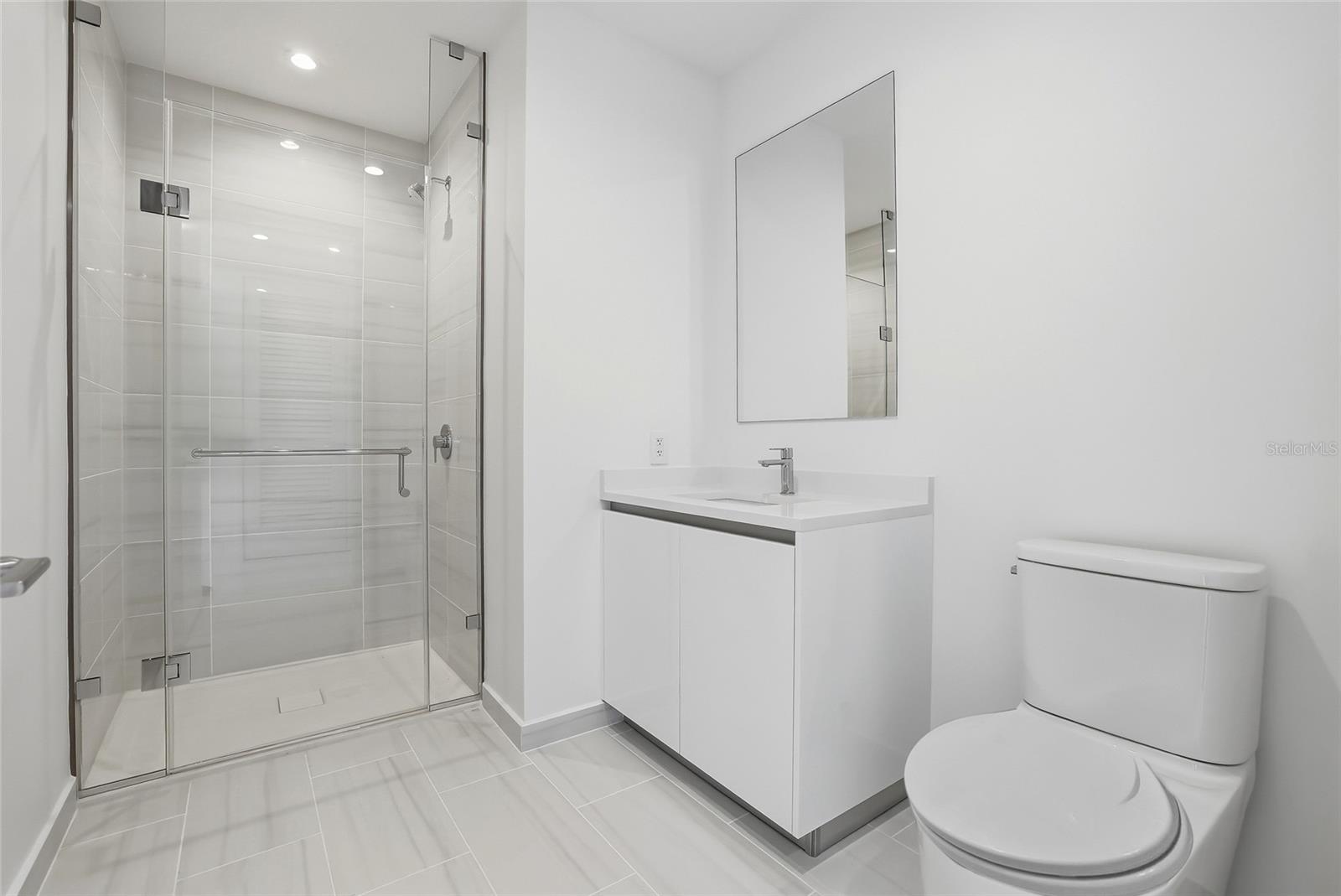 400 CENTRAL AVE #505 — photo 37