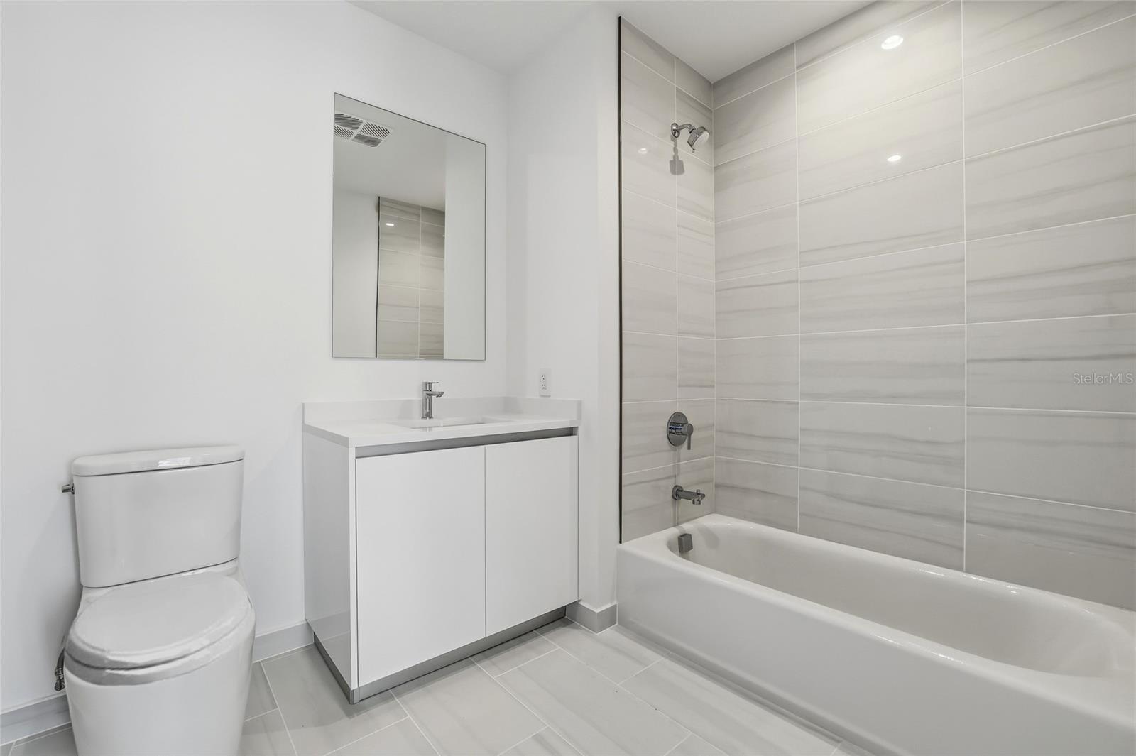400 CENTRAL AVE #505 — photo 44