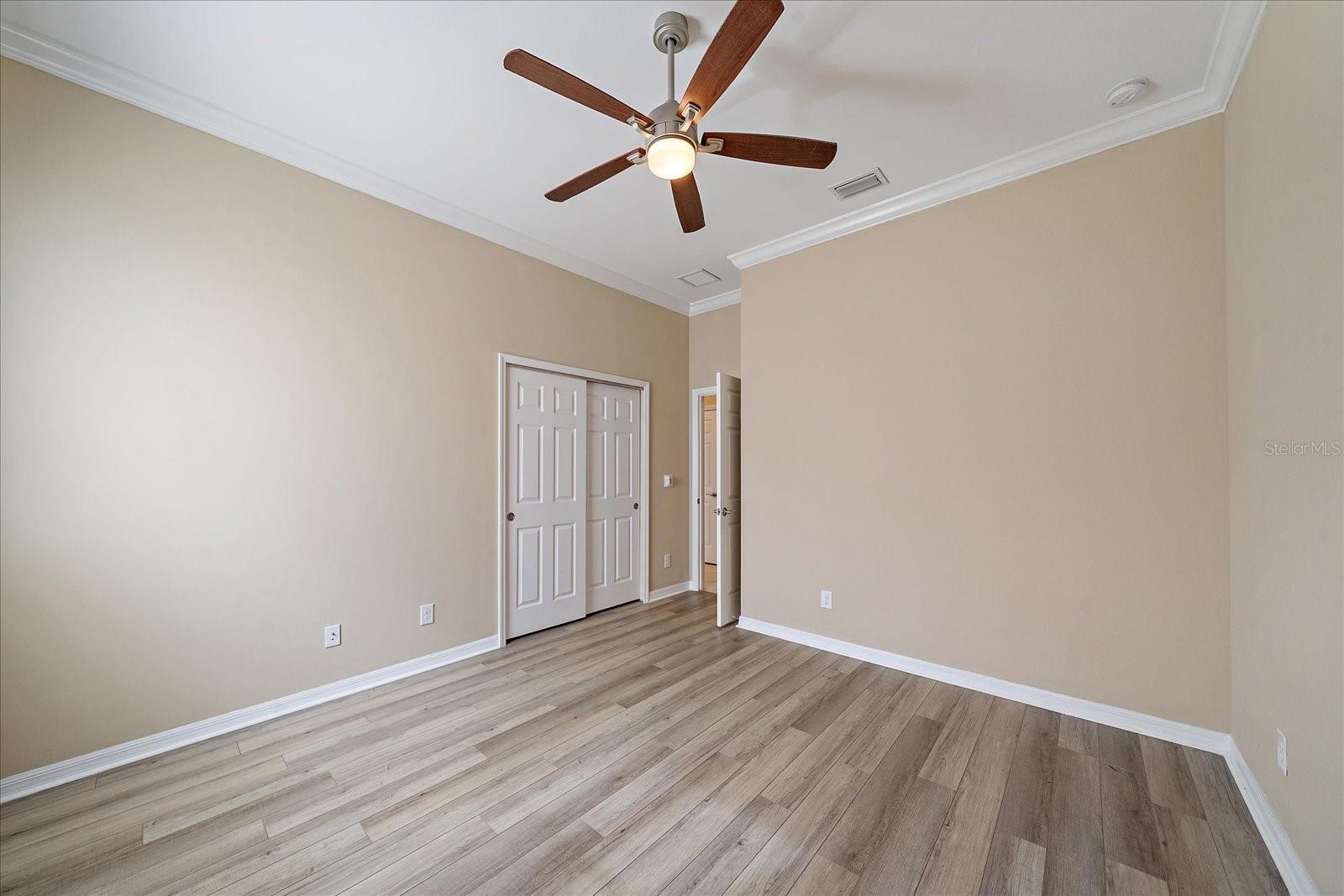 5040 LAKE OVERLOOK AVE — photo 28