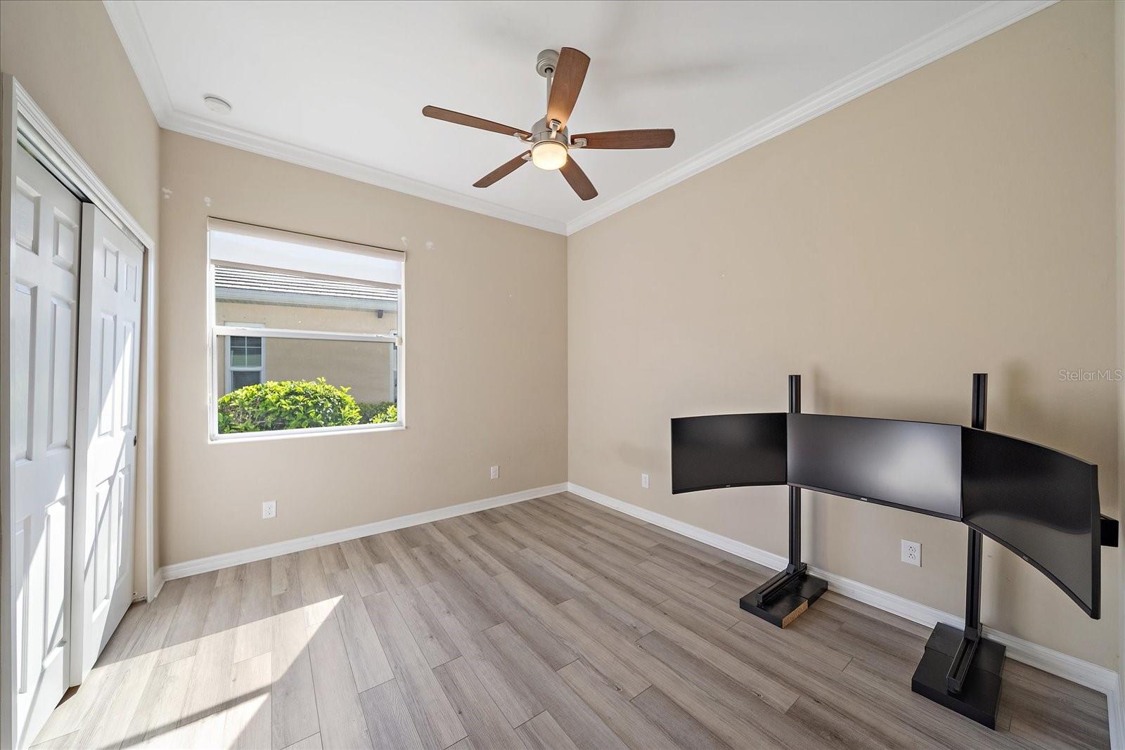5040 LAKE OVERLOOK AVE — photo 31