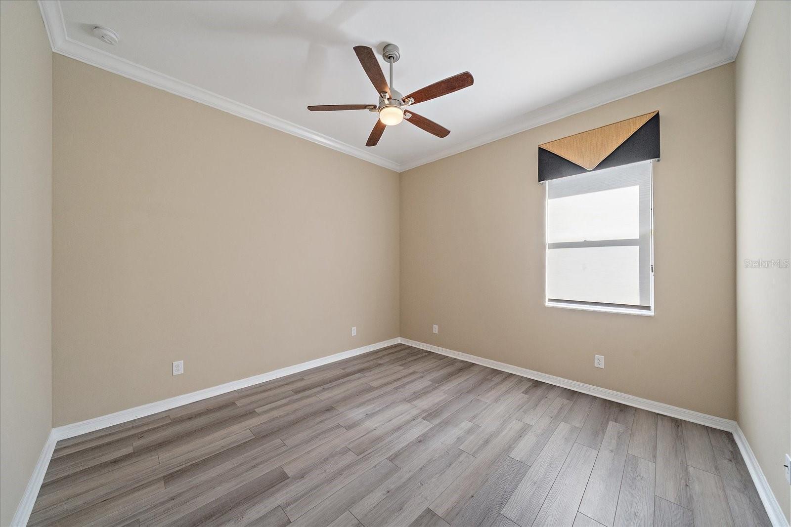 5040 LAKE OVERLOOK AVE — photo 29