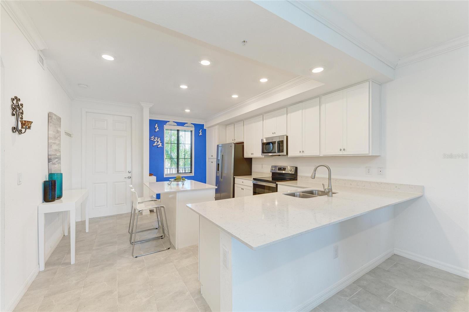 18114 GAWTHROP DR #204 — photo 13