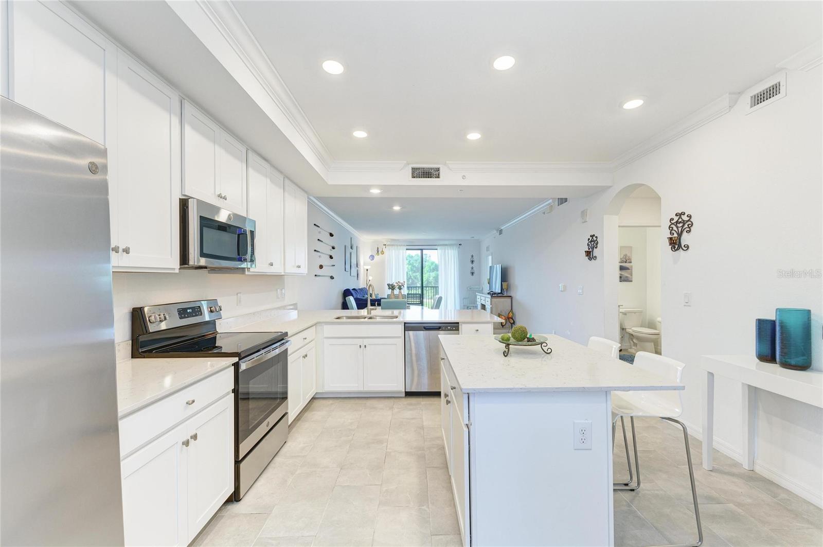 18114 GAWTHROP DR #204 — photo 17