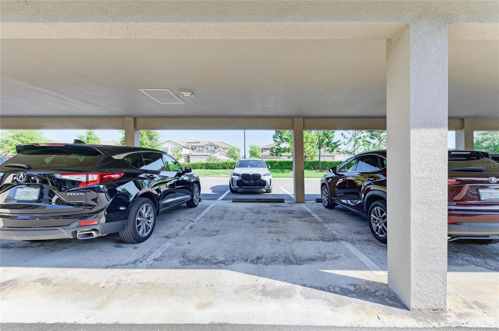 18114 GAWTHROP DR #204 — photo 44