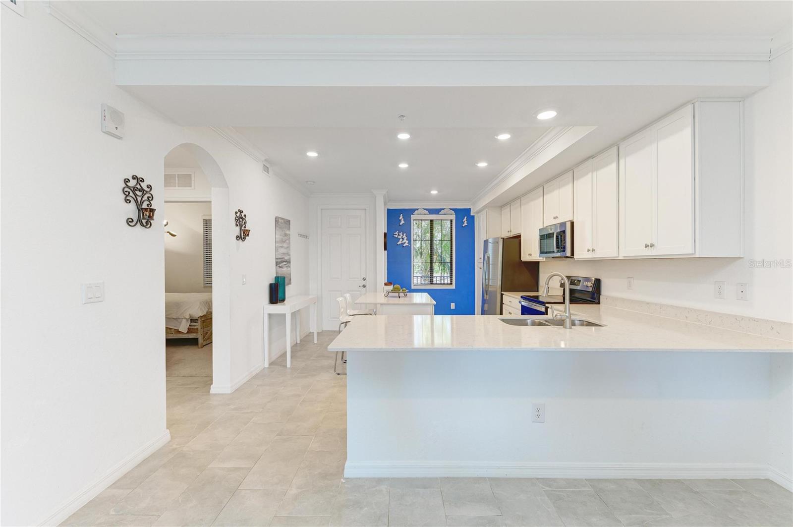 18114 GAWTHROP DR #204 — photo 14