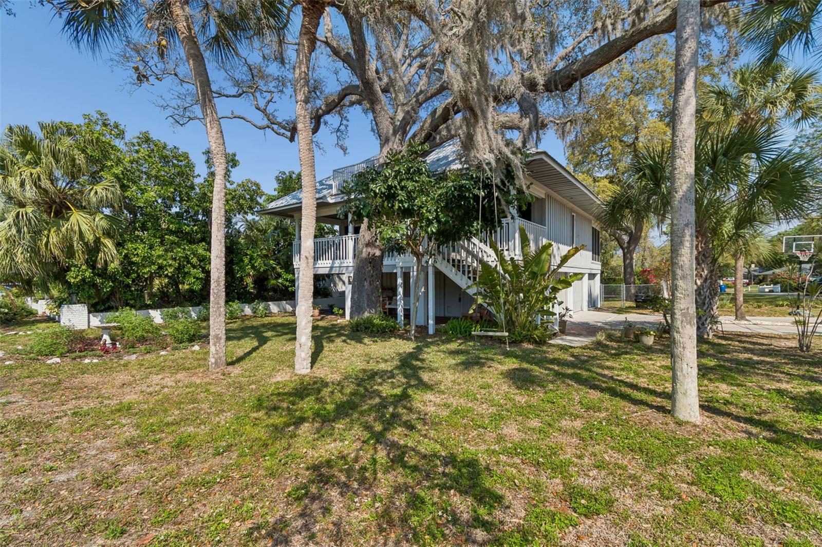 600 N MAYO ST — photo 4