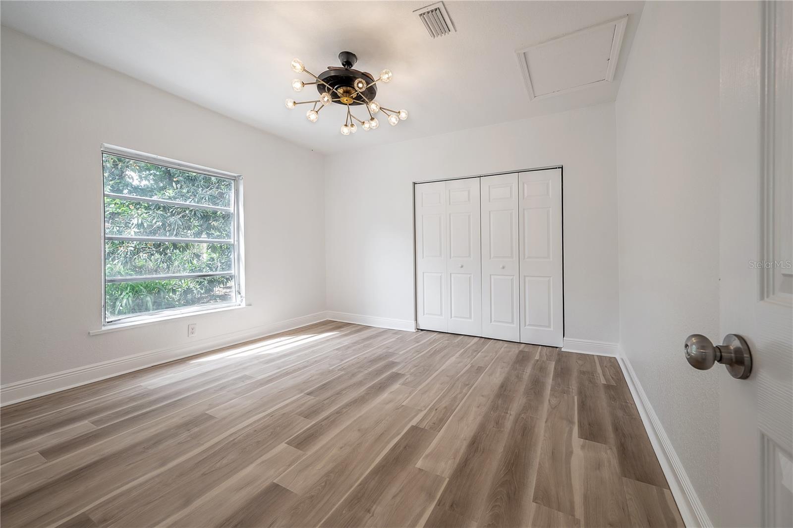 4206 N DOWNING AVE — photo 13