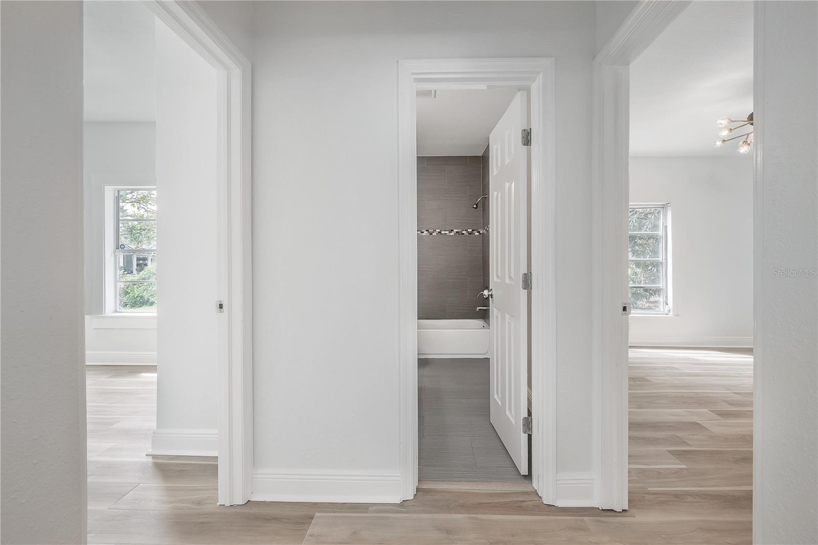 4206 N DOWNING AVE — photo 7