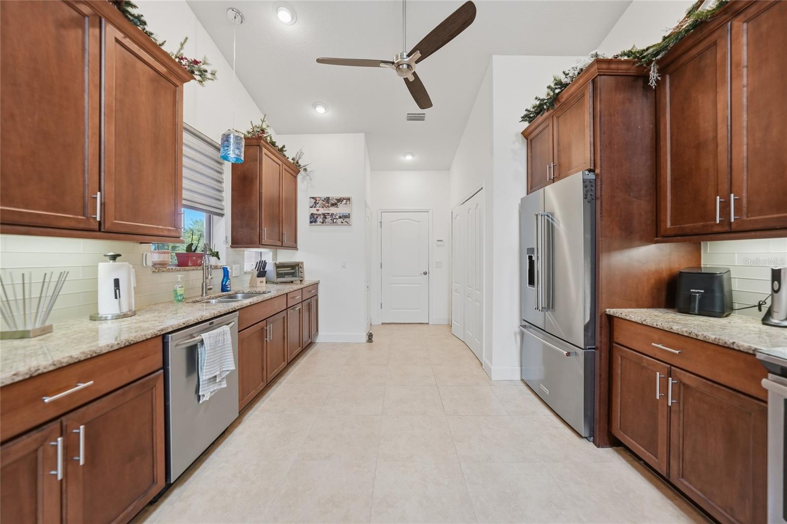 4691 TURNBERRY CIR — photo 10